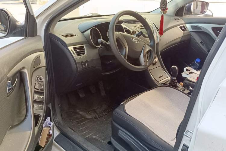 Used Hyundai Elantra (5th Generation / Langdong) 2012 1.6L Manual Leading Model Driver Seat