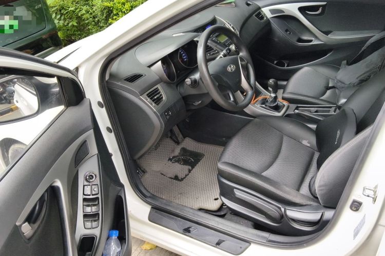 Used Hyundai Elantra (5th Generation / Langdong) 2012 1.6L Manual Fashion Edition Driver Seat