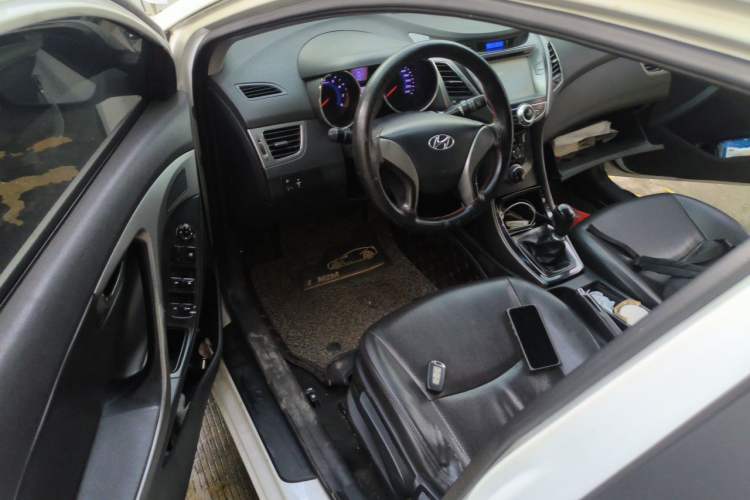 Used Hyundai Elantra (5th Generation / Langdong) 2012 1.6L Manual Leading Model Driver Seat