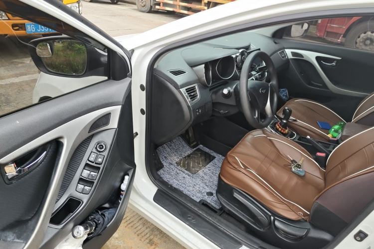 Used Hyundai Elantra (5th Generation / Langdong) 2012 1.6L Manual Leading Model Driver Seat