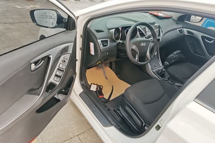 Used Hyundai Elantra (5th Generation / Langdong) 2012 1.6L Manual Leading Model Driver Seat