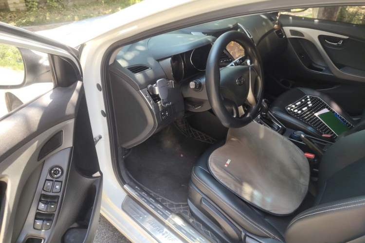 Used Hyundai Elantra (5th Generation / Langdong) 2012 1.6L Automatic Leading Model Driver Seat