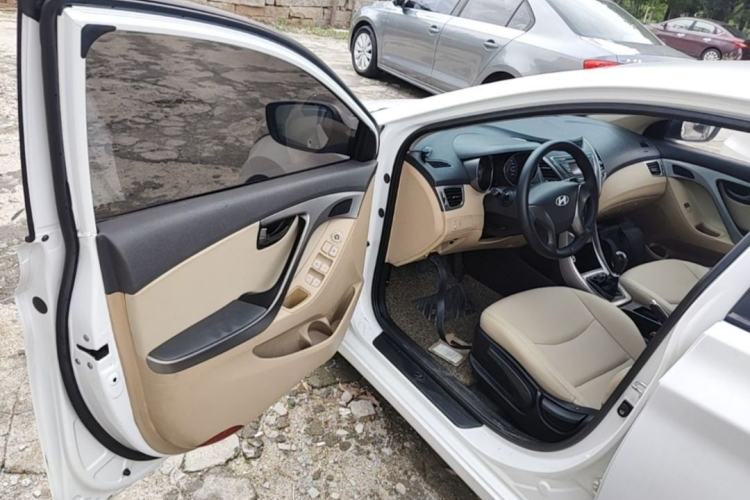 Used Hyundai Elantra (5th Generation / Langdong) 2012 1.6L Manual Fashion Edition Driver Seat