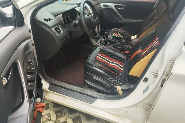 Used Hyundai Elantra (5th Generation / Langdong) 2012 1.6L Manual Leading Model Driver Seat