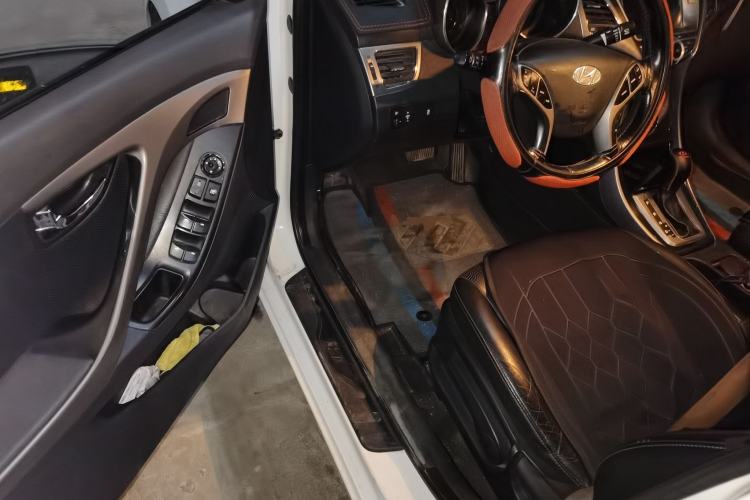 Used Hyundai Elantra (5th Generation / Langdong) 2012 1.6L Automatic Leading Model Driver Seat
