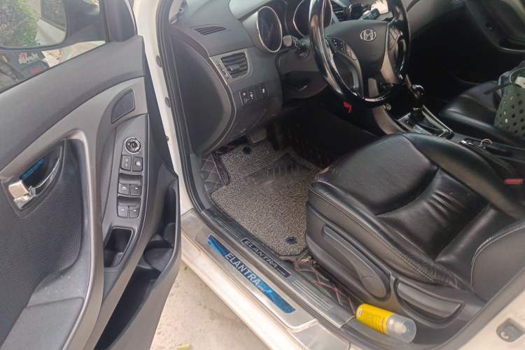 Used Hyundai Elantra (5th Generation / Langdong) 2012 1.6L Automatic Prestige Model Driver Seat