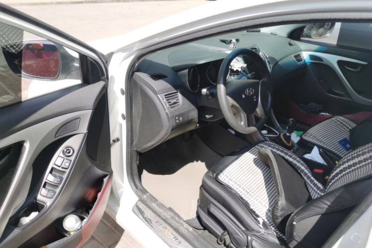 Used Hyundai Elantra (5th Generation / Langdong) 2012 1.6L Manual Fashion Edition Driver Seat