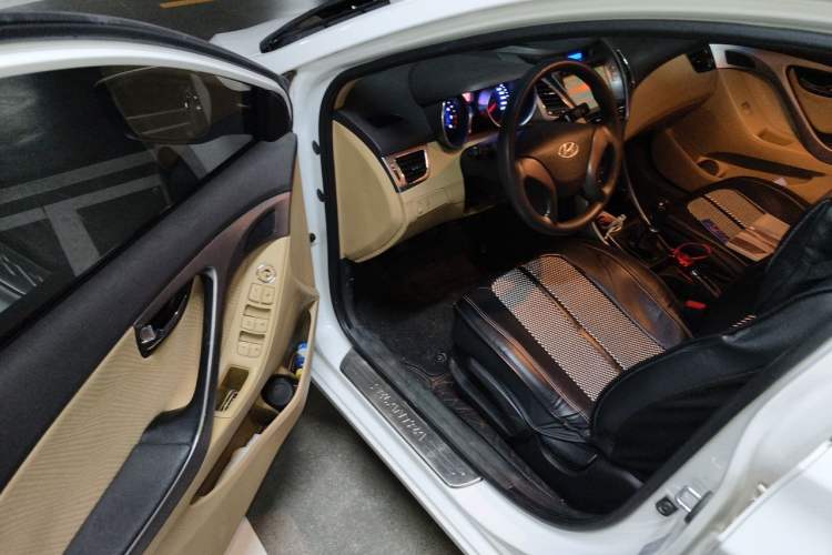 Used Hyundai Elantra (5th Generation / Langdong) 2012 1.6L Manual Leading Model Driver Seat