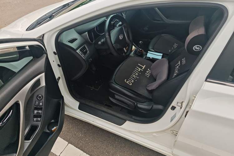 Used Hyundai Elantra (5th Generation / Langdong) 2012 1.6L Manual Leading Model Driver Seat