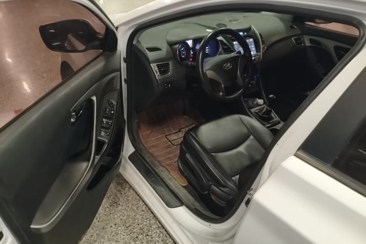 Used Hyundai Elantra (5th Generation / Langdong) 2012 1.6L Manual Leading Model Driver Seat