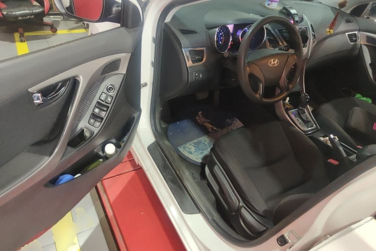 Used Hyundai Elantra (5th Generation / Langdong) 2012 1.6L Automatic Leading Model Driver Seat