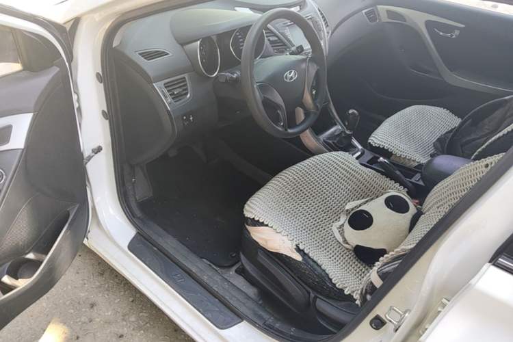 Used Hyundai Elantra (5th Generation / Langdong) 2012 1.6L Manual Leading Model Driver Seat