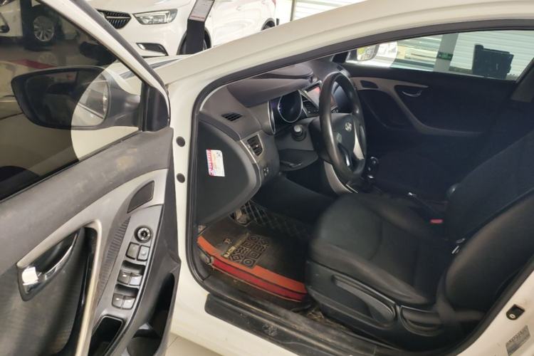 Used Hyundai Elantra (5th Generation / Langdong) 2012 1.6L Manual Leading Model Driver Seat