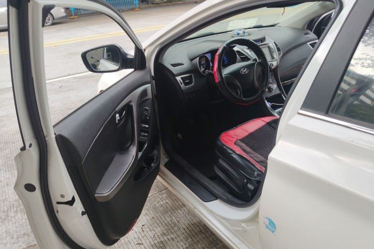 Used Hyundai Elantra (5th Generation / Langdong) 2012 1.6L Manual Leading Model Driver Seat