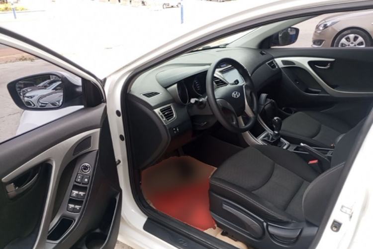 Used Hyundai Elantra (5th Generation / Langdong) 2012 1.6L Manual Fashion Edition Driver Seat