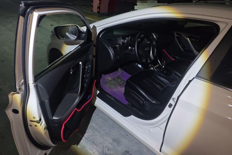 Used Hyundai Elantra (5th Generation / Langdong) 2012 1.6L Manual Leading Model Driver Seat