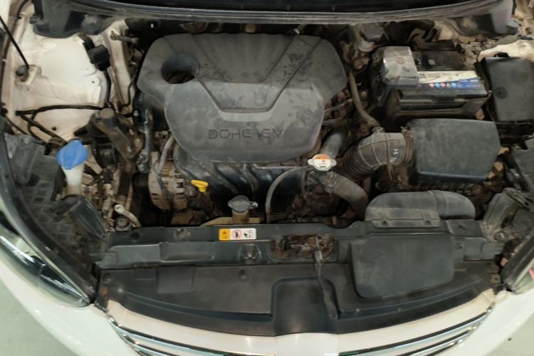 Used Hyundai Elantra (5th Generation / Langdong) 2012 1.6L Automatic Leading Model Engine Bay