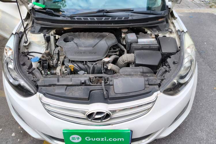 Used Hyundai Elantra (5th Generation / Langdong) 2012 1.6L Manual Leading Model Engine Bay