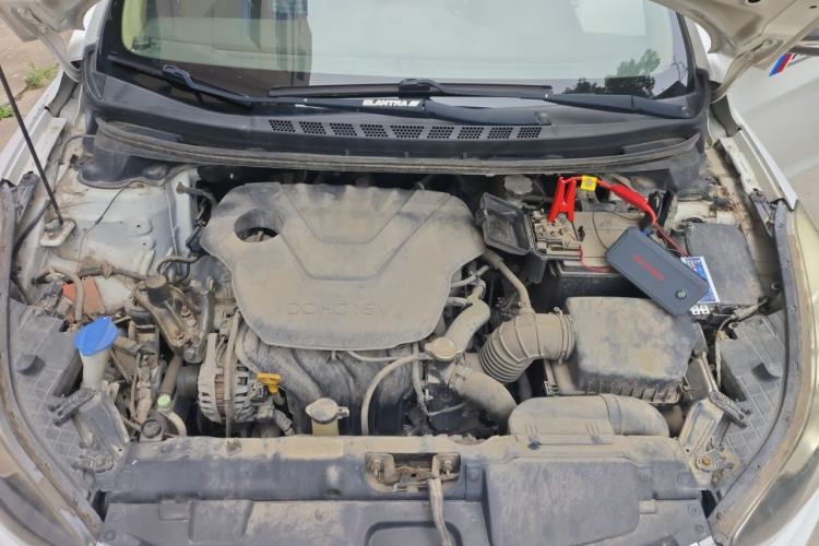 Used Hyundai Elantra (5th Generation / Langdong) 2012 1.6L Manual Leading Model Engine Bay