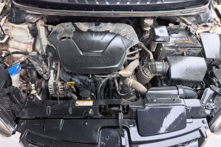 Used Hyundai Elantra (5th Generation / Langdong) 2012 1.6L Manual Leading Model Engine Bay