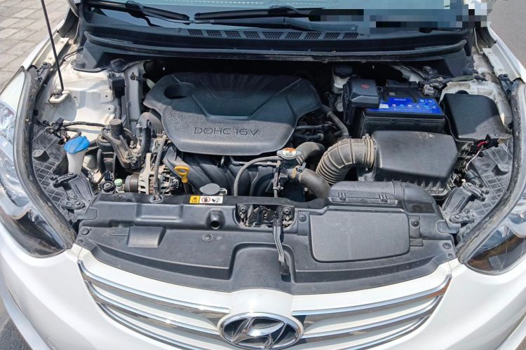Used Hyundai Elantra (5th Generation / Langdong) 2012 1.6L Automatic Prestige Model Engine Bay