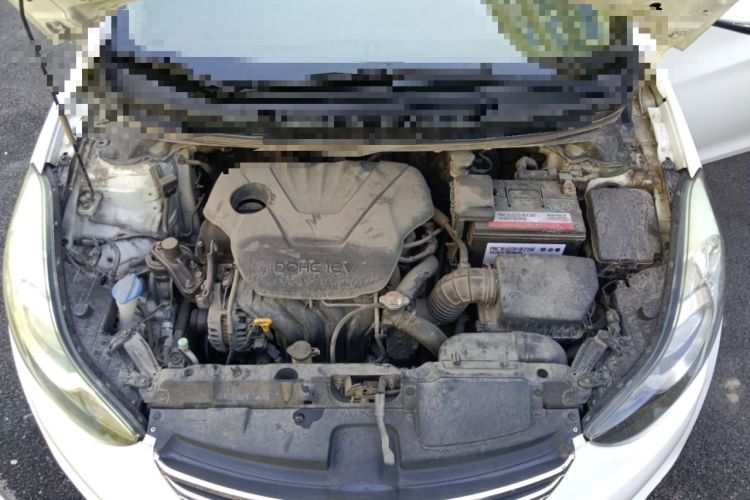 Used Hyundai Elantra (5th Generation / Langdong) 2012 1.6L Automatic Leading Model Engine Bay