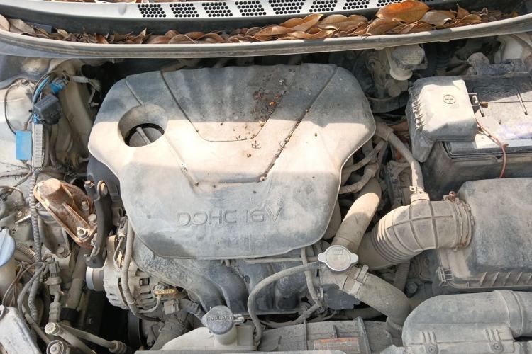 Used Hyundai Elantra (5th Generation / Langdong) 2012 1.6L Automatic Prestige Model Engine Bay