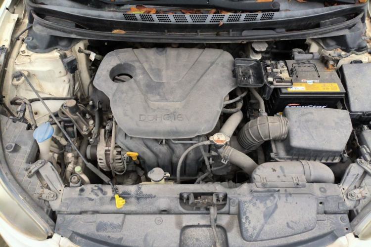 Used Hyundai Elantra (5th Generation / Langdong) 2012 1.6L Manual Leading Model Engine Bay