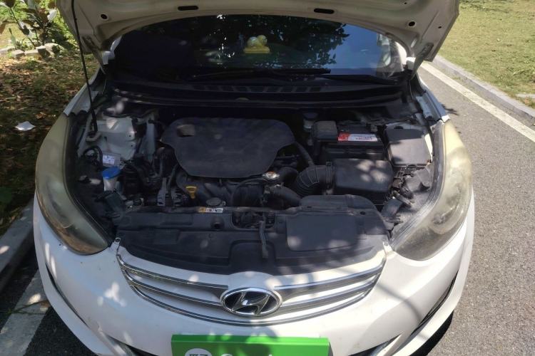 Used Hyundai Elantra (5th Generation / Langdong) 2012 1.6L Automatic Leading Model Engine Bay