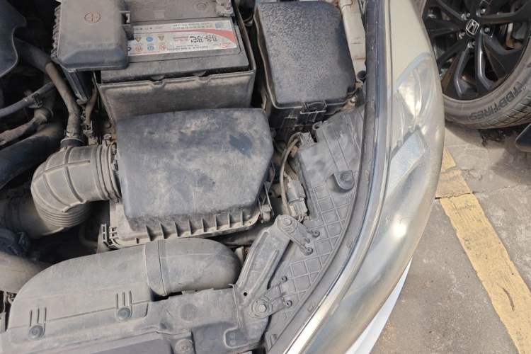 Used Hyundai Elantra (5th Generation / Langdong) 2012 1.6L Automatic Prestige Model Engine Bay Left