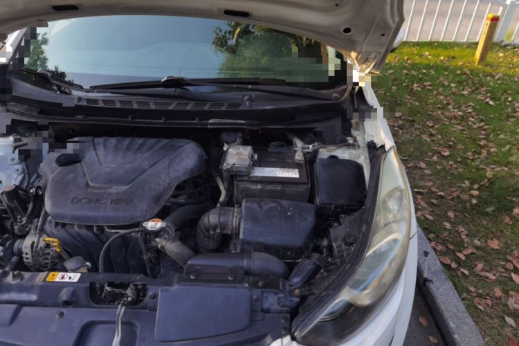 Used Hyundai Elantra (5th Generation / Langdong) 2012 1.6L Manual Leading Model Engine Bay Left