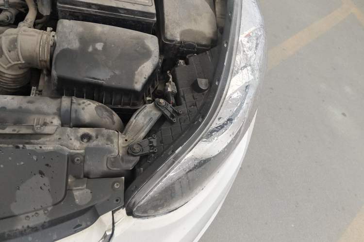 Used Hyundai Elantra (5th Generation / Langdong) 2012 1.6L Manual Leading Model Engine Bay Left