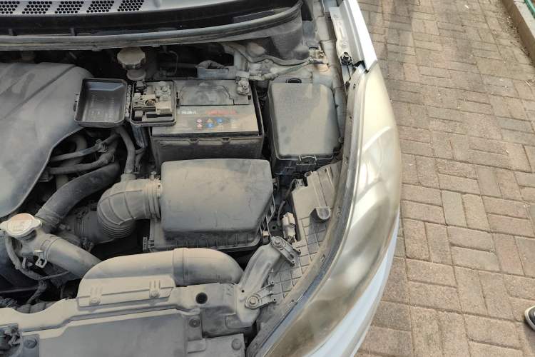 Used Hyundai Elantra (5th Generation / Langdong) 2012 1.6L Manual Leading Model Engine Bay Left
