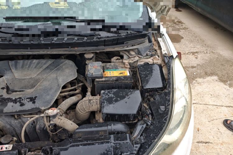 Used Hyundai Elantra (5th Generation / Langdong) 2012 1.6L Manual Fashion Edition Engine Bay Left
