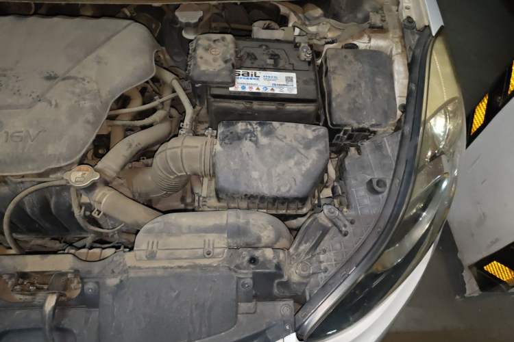 Used Hyundai Elantra (5th Generation / Langdong) 2012 1.6L Manual Fashion Edition Engine Bay Left