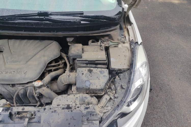 Used Hyundai Elantra (5th Generation / Langdong) 2012 1.6L Automatic Leading Model Engine Bay Left