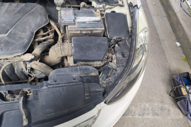 Used Hyundai Elantra (5th Generation / Langdong) 2012 1.6L Manual Leading Model Engine Bay Left