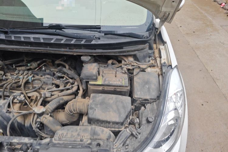 Used Hyundai Elantra (5th Generation / Langdong) 2012 1.6L Manual Leading Model Engine Bay Left