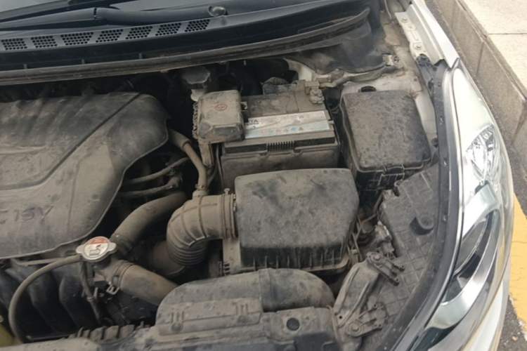 Used Hyundai Elantra (5th Generation / Langdong) 2012 1.6L Automatic Leading Model Engine Bay Left