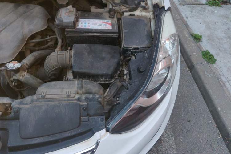 Used Hyundai Elantra (5th Generation / Langdong) 2012 1.6L Manual Leading Model Engine Bay Left