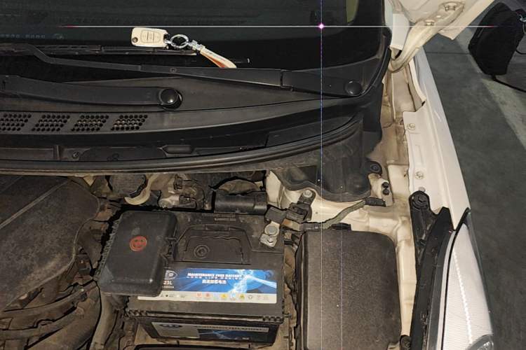 Used Hyundai Elantra (5th Generation / Langdong) 2012 1.6L Automatic Fashion Edition Engine Bay Left