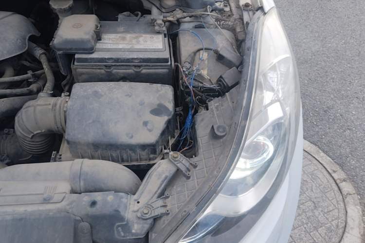 Used Hyundai Elantra (5th Generation / Langdong) 2012 1.6L Manual Fashion Edition Engine Bay Left