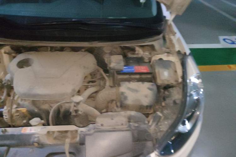 Used Hyundai Elantra (5th Generation / Langdong) 2012 1.6L Automatic Fashion Edition Engine Bay Left