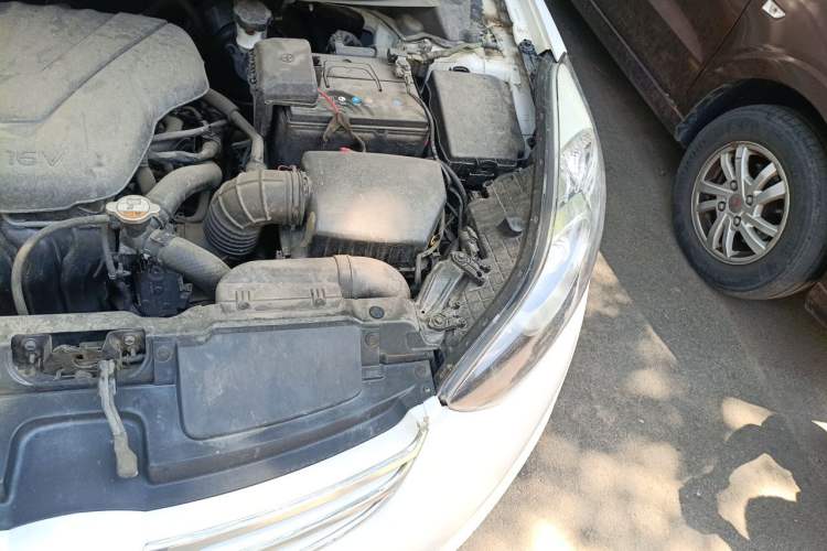 Used Hyundai Elantra (5th Generation / Langdong) 2012 1.6L Automatic Leading Model Engine Bay Left