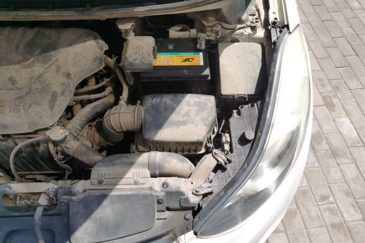 Used Hyundai Elantra (5th Generation / Langdong) 2012 1.6L Manual Fashion Edition Engine Bay Left