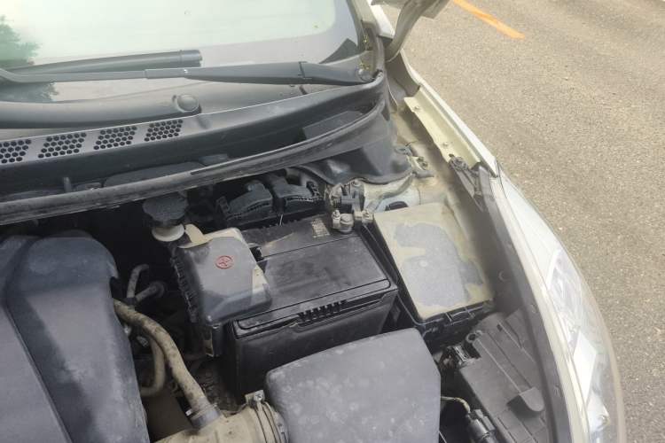Used Hyundai Elantra (5th Generation / Langdong) 2012 1.8L Automatic Prestige Model Engine Bay Left