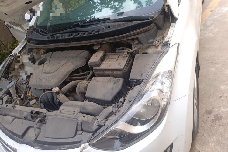 Used Hyundai Elantra (5th Generation / Langdong) 2012 1.6L Automatic Leading Model Engine Bay Left