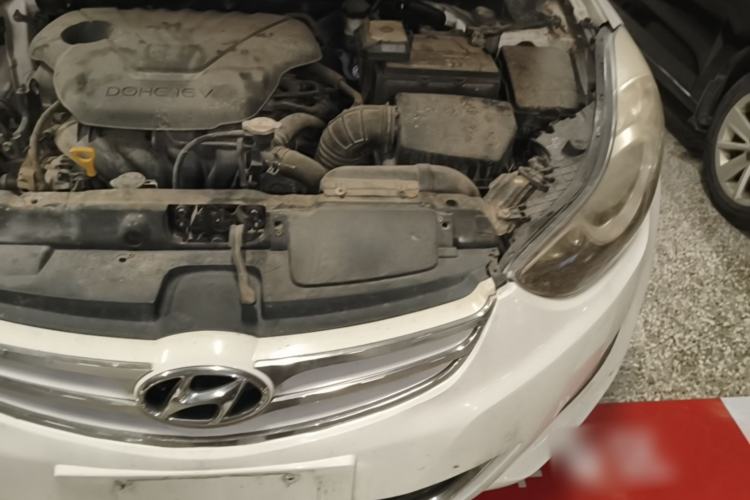 Used Hyundai Elantra (5th Generation / Langdong) 2012 1.6L Manual Leading Model Engine Bay Left