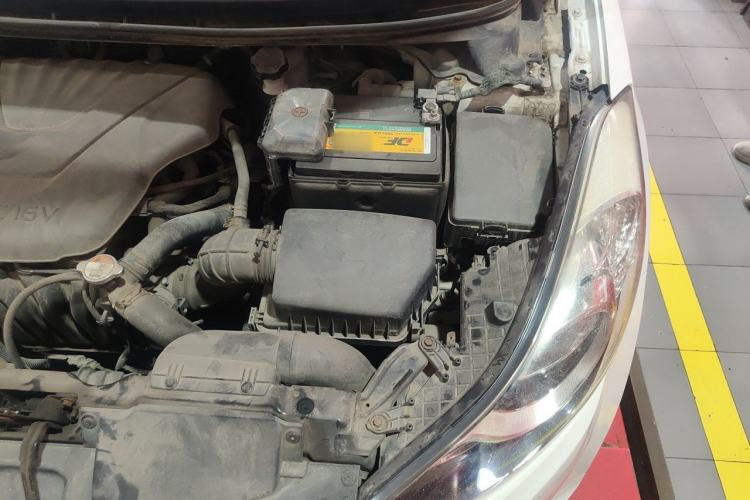 Used Hyundai Elantra (5th Generation / Langdong) 2012 1.6L Automatic Leading Model Engine Bay Left