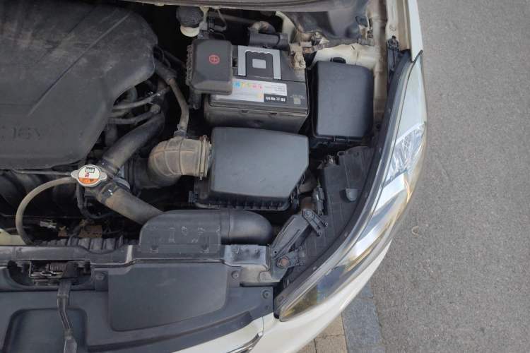 Used Hyundai Elantra (5th Generation / Langdong) 2012 1.6L Manual Fashion Edition Engine Bay Left